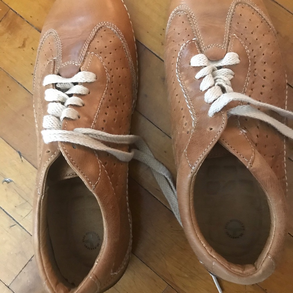 Tan leather men’s doc martens 2837 size US 10
